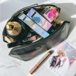 AКЦІЯ! 1=2  Набір декоративної косметики для макіяжу Ma vie Mari з косметичкою та капсули для волосся Ma vie Mari у подарунок