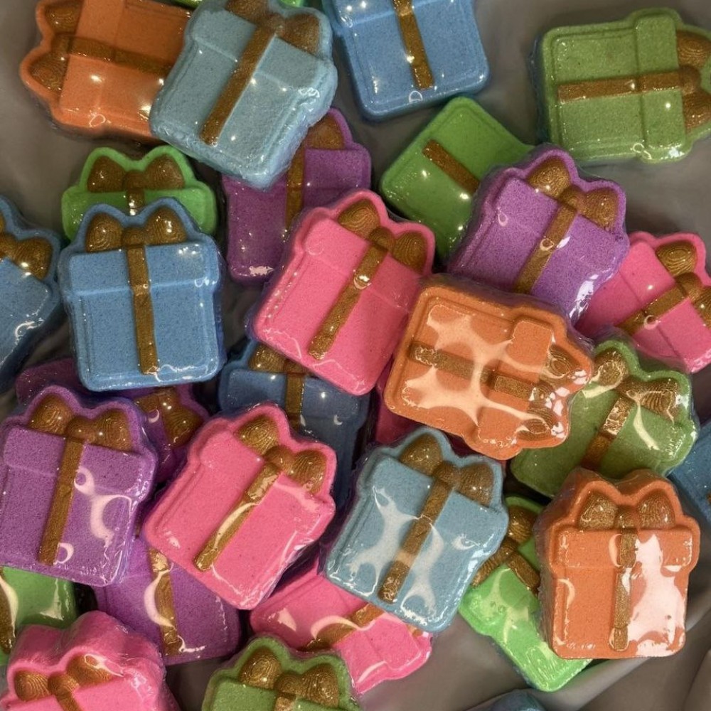 Бомбочка-гейзер для ванни Губки та Подаруночки Висота 5 см Вага 40 гр