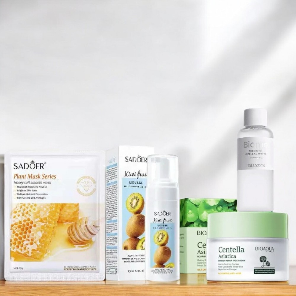 Набір доглядовий для обличчя з кокосом та центелою в подарунковому пакеті