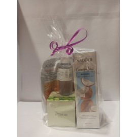 Набір доглядовий для обличчя з кокосом та центелою в подарунковому пакеті