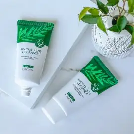 Очищаюча пінка для вмивання проти акне із зеленим чаєм Laikou tea tree acne cleanser