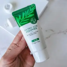 Очищаюча пінка для вмивання проти акне із зеленим чаєм Laikou tea tree acne cleanser
